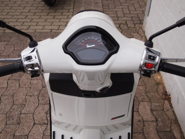 GTS Supersport weiss 6