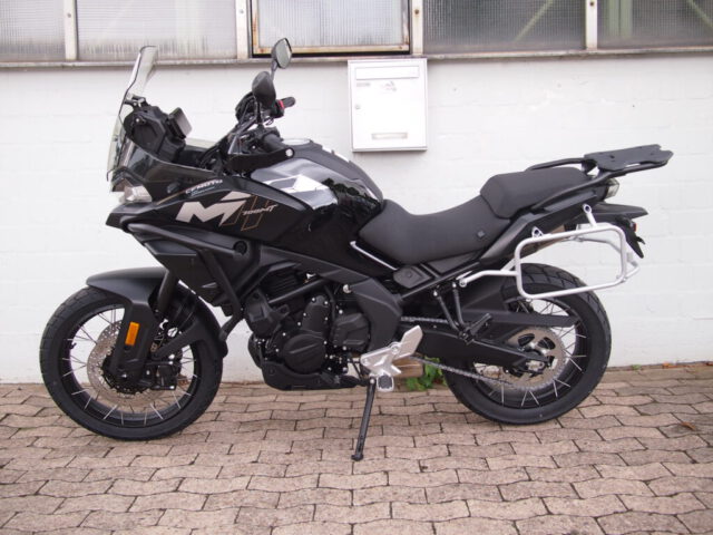 CFMOTO 700MT schwarz 14