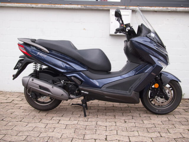 X-Town 125 blau 4
