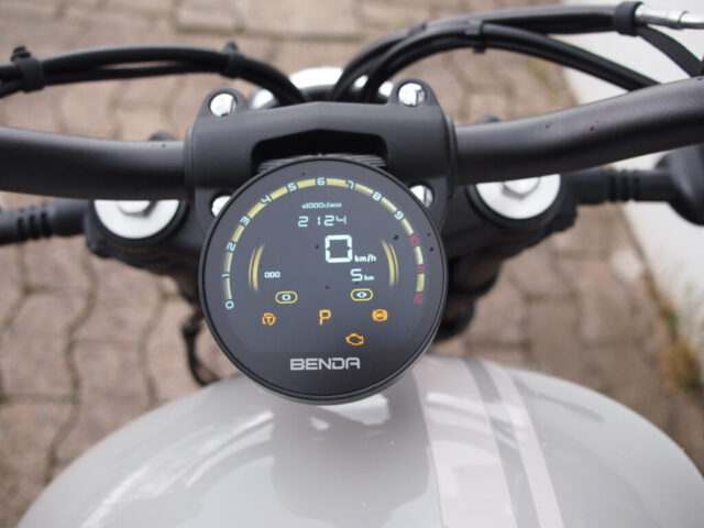 Benda 350 CVT grau 09