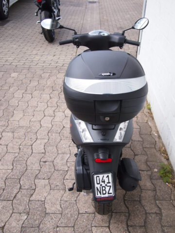 Zip Mofa 05