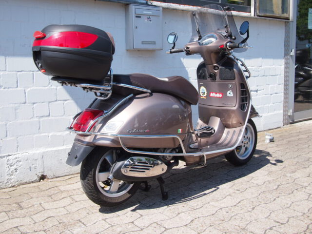GTS300 Touring braun 03