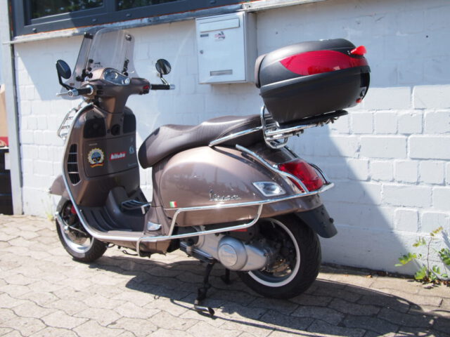 GTS300 Touring braun 09
