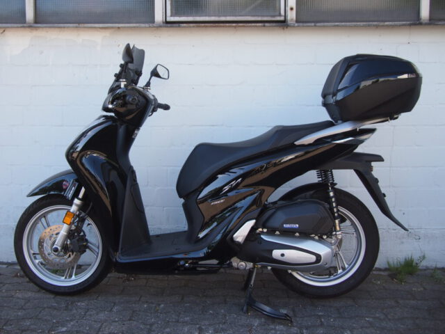 Honda SH150 08