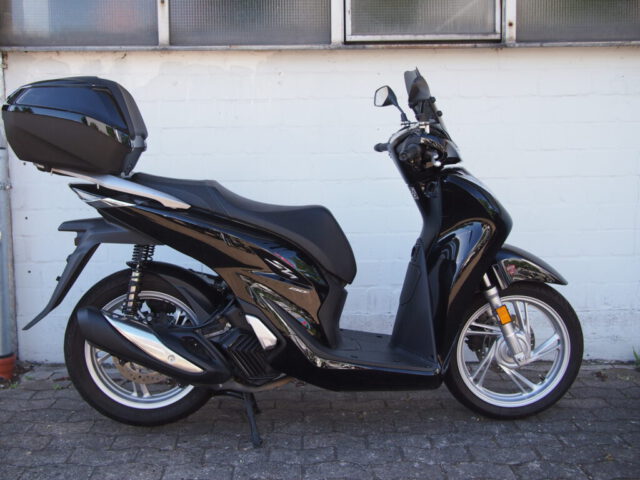 Honda SH150 03