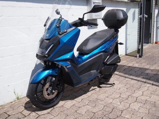 Skytown 125 blau 6