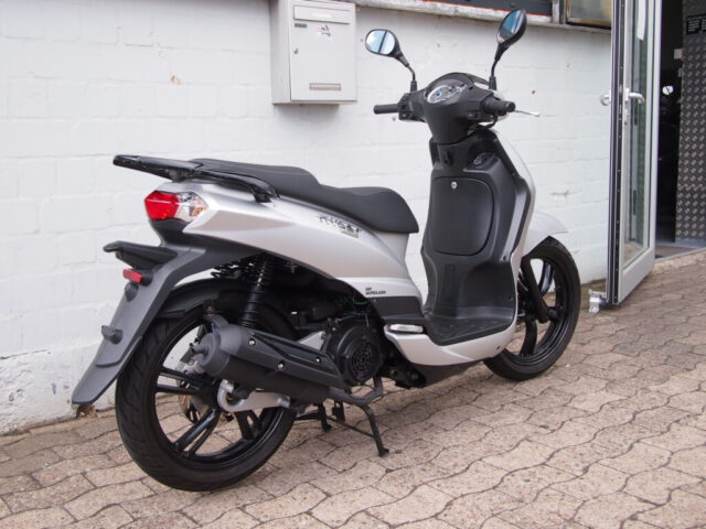 Peugeot Tweet 125 3