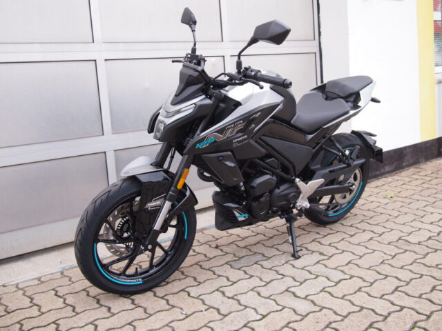 CFMOTO 125NK schwarz 2