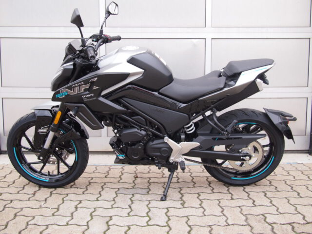 CFMOTO 125NK schwarz 1