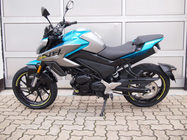 CFMOTO 125NK blau 1