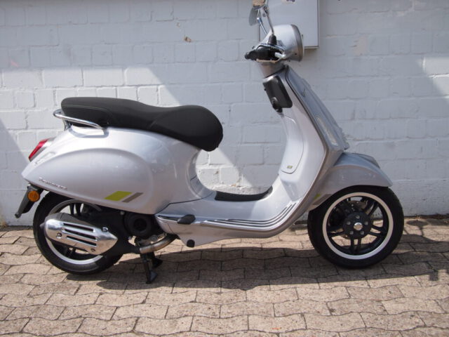 Vespa Primavera 50 Tech hellgrau 07