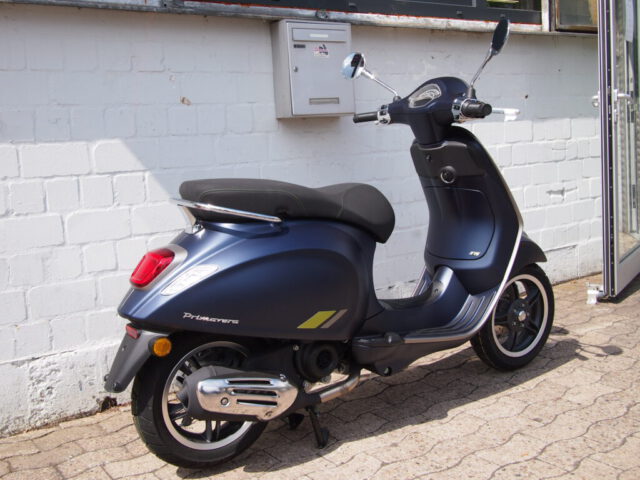 Vespa Primavera 50 Tech blau 07