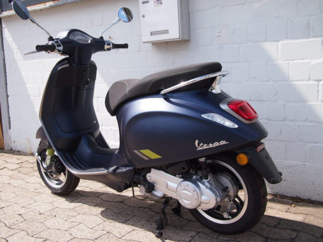Vespa Primavera 50 Tech blau 04