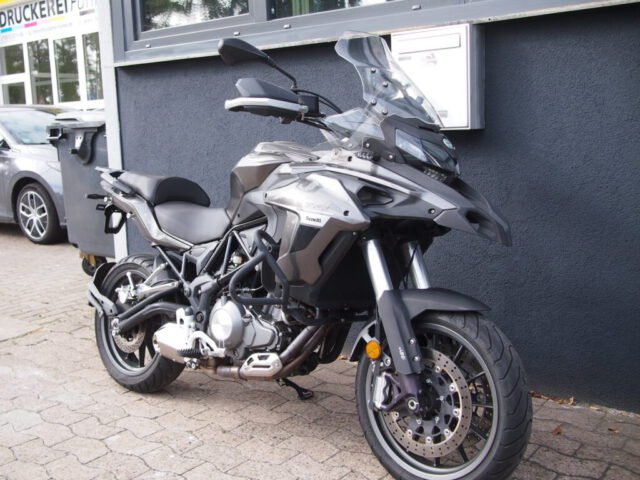 Benelli TRK502 9