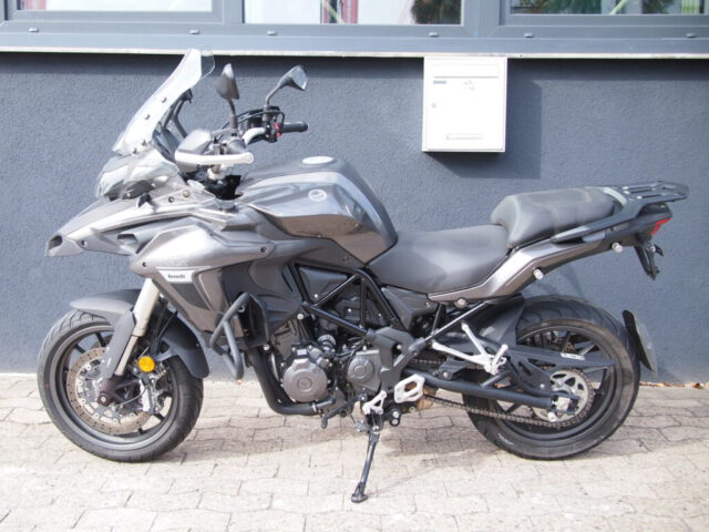 Benelli TRK502 2